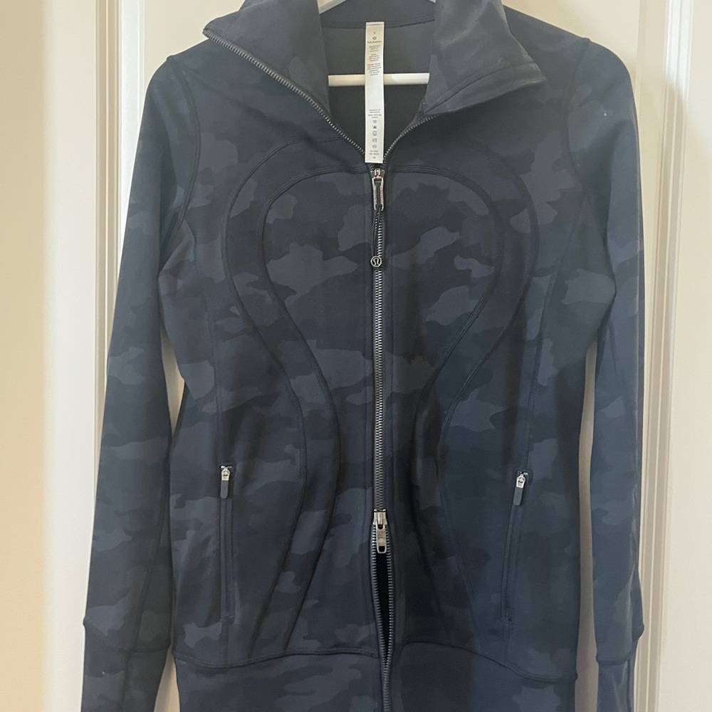 Lululemon Camo Zip-Up jacket